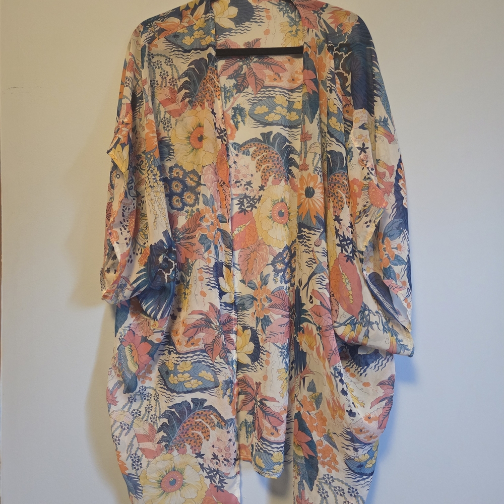 Floral Lightweight Women's Swim Coverup Kimono - Multicolor